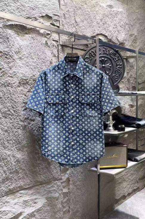 Picture of Louis Vuitton Jackets _SKULVM-3XL11Lr11532593